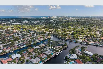 2131 NE 15th Ter, Wilton Manors, FL 33305 - Photo 45