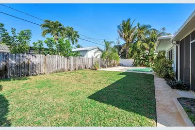 1353 SE 7th Ct, Deerfield Beach, FL 33441 - Photo 31