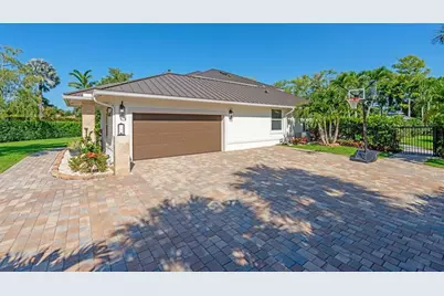 15995  Meadow Wood Drive, Wellington, FL 33414 - Photo 99