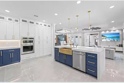 15995  Meadow Wood Drive, Wellington, FL 33414 - Photo 39