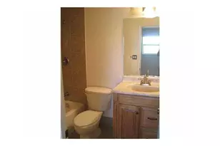 7901 S Colony Cir, Tamarac, FL 33321 - Photo 13