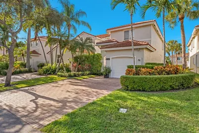 1546  Yellowheart Way, Hollywood, FL 33019 - Photo 3