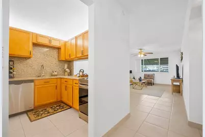2856  Garden Dr, Unit #106, Lake Worth, FL 33461 - Photo 7