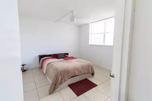 1810 N Lauderdale Ave, North Lauderdale, FL 33068 - Photo 13