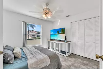 24  Dogwood Cir, Boynton Beach, FL 33436 - Photo 9