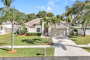 24 Dogwood Cir, Boynton Beach, FL 33436 - Photo 15