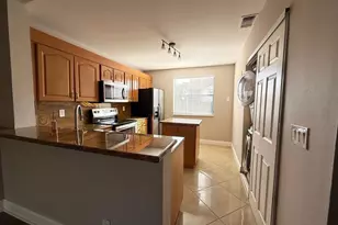 5781 Riverside Dr, Coral Springs, FL 33067 - Photo 3