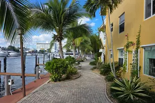 815 Middle River Dr, Fort Lauderdale, FL 33304 - Photo 41