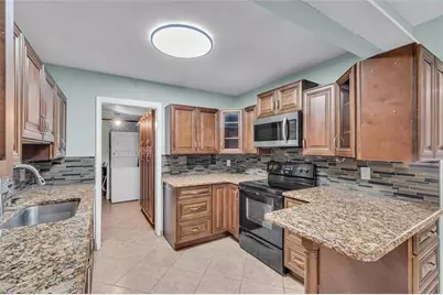 4541 NE 6th Ter, Deerfield Beach, FL 33064 - Photo 5