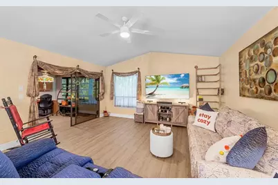 6809 SE Yorktown Dr, Hobe Sound, FL 33455 - Photo 21