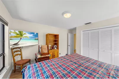 6809 SE Yorktown Dr, Hobe Sound, FL 33455 - Photo 11