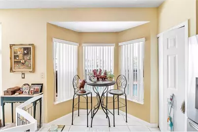 466 E Royal Cove Cir, Davie, FL 33325 - Photo 11