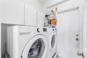 466 E Royal Cove Cir, Davie, FL 33325 - Photo 15