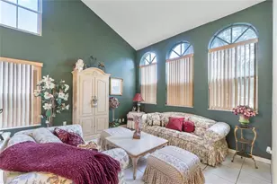 466 E Royal Cove Cir, Davie, FL 33325 - Photo 5