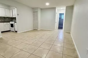 7511 Venetian St, Miramar, FL 33023 - Photo 3