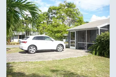 1444 NE 3rd Ave, Fort Lauderdale, FL 33304 - Photo 3