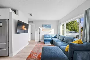 561 NE 61st St, Oakland Park, FL 33334 - Photo 5