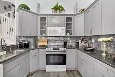 1023  Fairfax Cir, Boynton Beach, FL 33436 - Photo 13