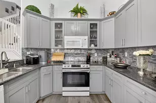 1023 Fairfax Circle, Boynton Beach, FL 33436 - Photo 13