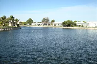 5809 NW 85th Ave, Tamarac, FL 33321 - Photo 5