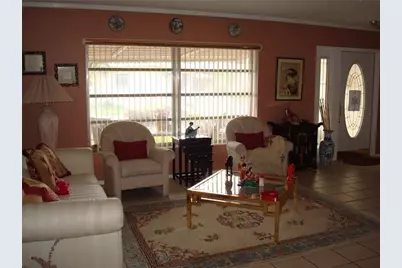 5809 NW 85th Ave, Tamarac, FL 33321 - Photo 11