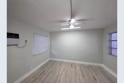 1739  Jackson St, Hollywood, FL 33020 - Photo 11