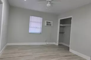 1739 Jackson St, Hollywood, FL 33020 - Photo 9