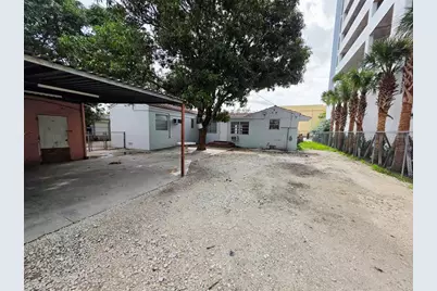 1739  Jackson St, Hollywood, FL 33020 - Photo 15