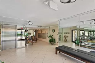 2651 S Course Dr, Pompano Beach, FL 33069 - Photo 31