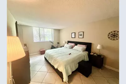 1805  Sans Souci Blvd, Unit #403, North Miami, FL 33181 - Photo 21