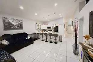 8771 NW 141st Terrace, Miami Lakes, FL 33018 - Photo 13