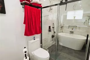 8771 NW 141st Terrace, Miami Lakes, FL 33018 - Photo 23