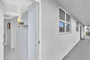 109 Royal Pk Dr, Oakland Park, FL 33309 - Photo 13