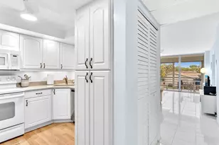 109 Royal Pk Dr, Oakland Park, FL 33309 - Photo 17