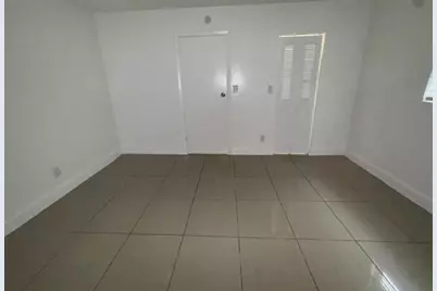 7777  Pines Blvd, Unit #222, Pembroke Pines, FL 33024 - Photo 7