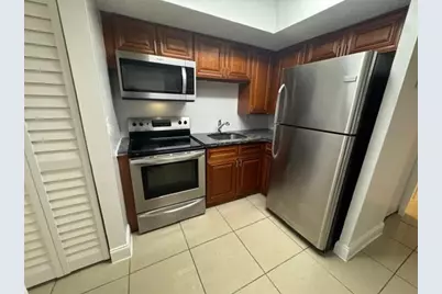 7777  Pines Blvd, Unit #222, Pembroke Pines, FL 33024 - Photo 3