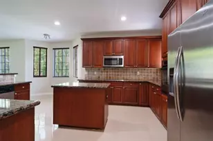 2877 Kinsington Cir, Fort Lauderdale, FL 33332 - Photo 9