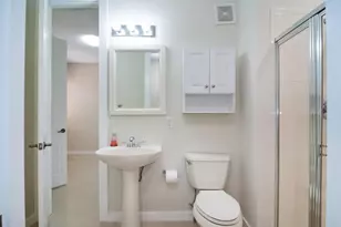 2877 Kinsington Cir, Fort Lauderdale, FL 33332 - Photo 17