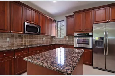 2877  Kinsington Cir, Unit #2877, Fort Lauderdale, FL 33332 - Photo 11