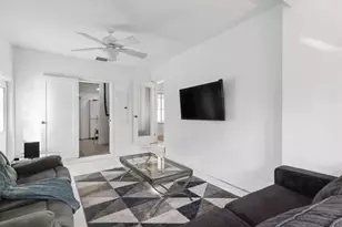 1925 NE 29th Ct, Fort Lauderdale, FL 33306 - Photo 11