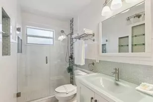 1925 NE 29th Ct, Fort Lauderdale, FL 33306 - Photo 21
