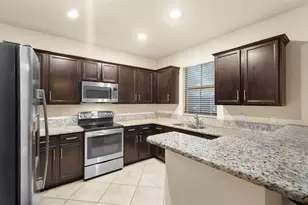 9596 Town Parc Cir N, Parkland, FL 33076 - Photo 7