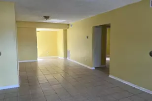 6240 SW 39th Ct, Davie, FL 33314 - Photo 3