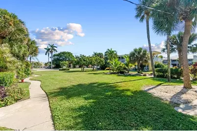 2755 NE 28th Ave, Unit #C2, Lighthouse Point, FL 33064 - Photo 29