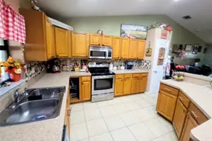 1153 Jerdik Dr, Moore Haven, FL 33471 - Photo 5