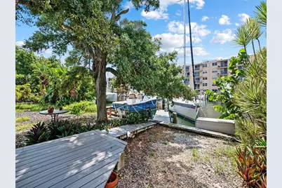 1718 SE 14th St, Fort Lauderdale, FL 33316 - Photo 15