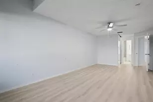 3351 Emerald Oaks Dr, Hollywood, FL 33021 - Photo 7