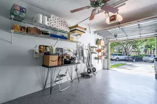 3351 Emerald Oaks Dr, Hollywood, FL 33021 - Photo 31