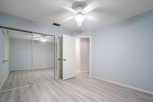 3351 Emerald Oaks Dr, Hollywood, FL 33021 - Photo 25