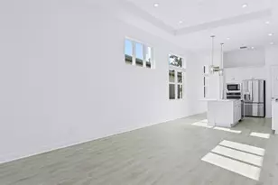 423 SE Via Sangro, Port Saint Lucie, FL 34952 - Photo 9